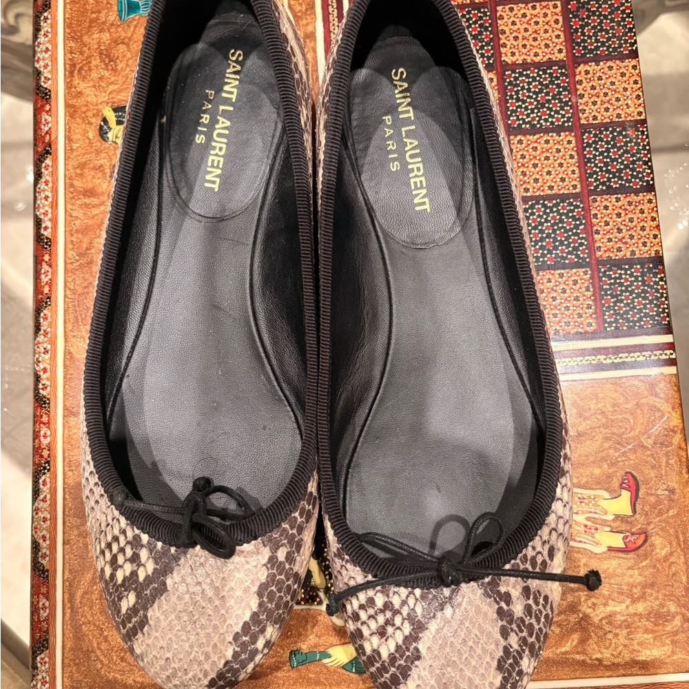 Saint Laurent Brown & Beige Snake-Print Leather Ballet Flats - Picture 5 of 6